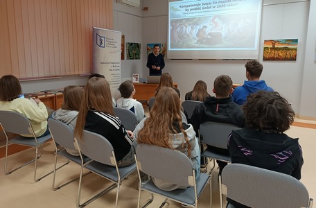 Klasa 7 z Pawłowic odkrywa świat zawodów